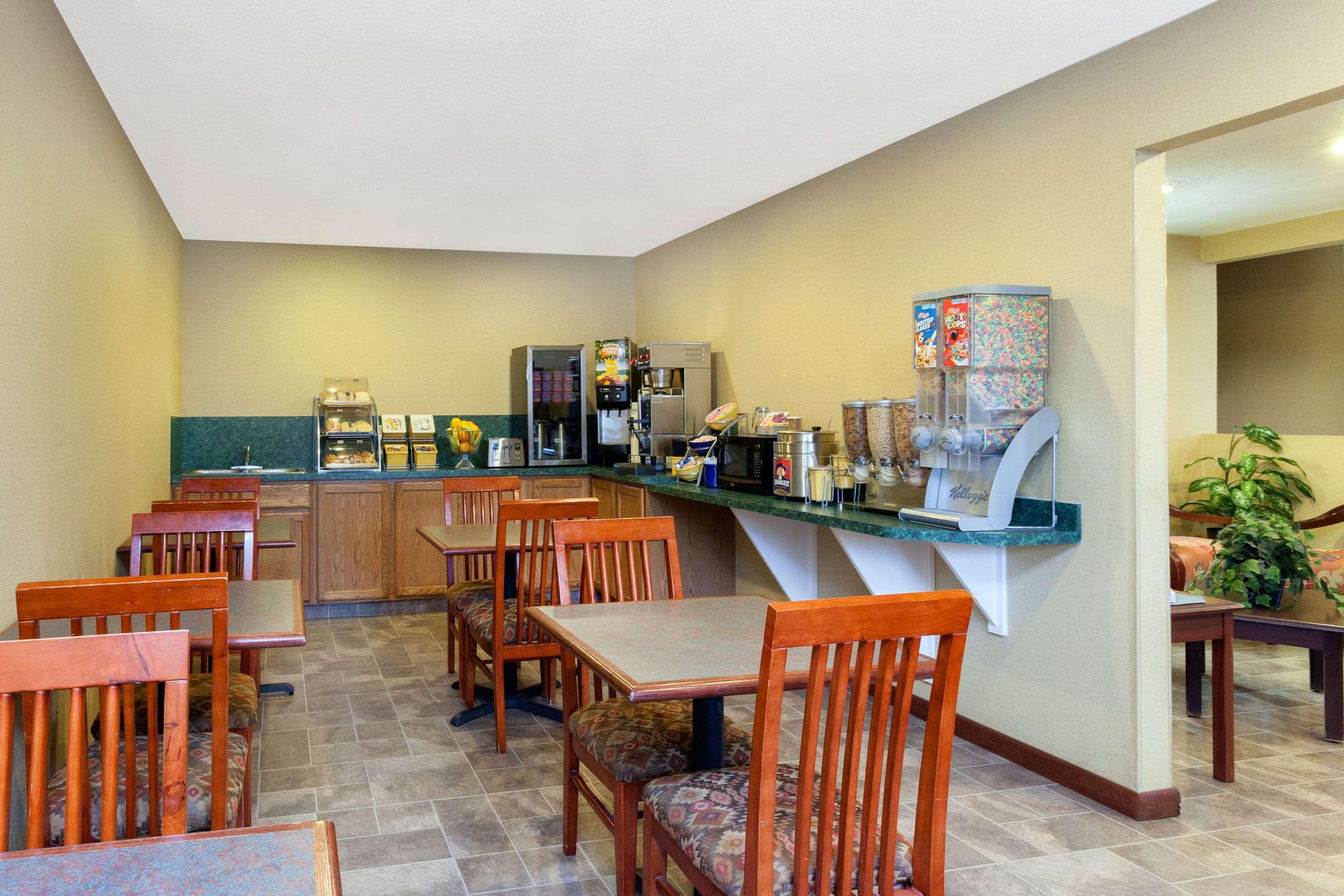 Days Inn By Wyndham Maumee/Toledo Zewnętrze zdjęcie
