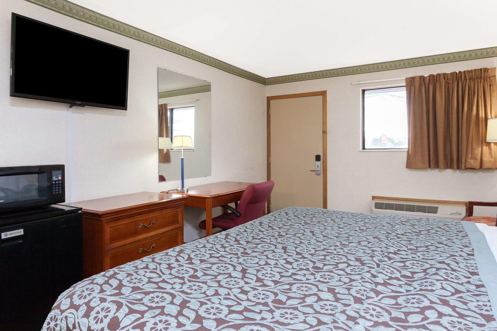 Days Inn By Wyndham Maumee/Toledo Zewnętrze zdjęcie