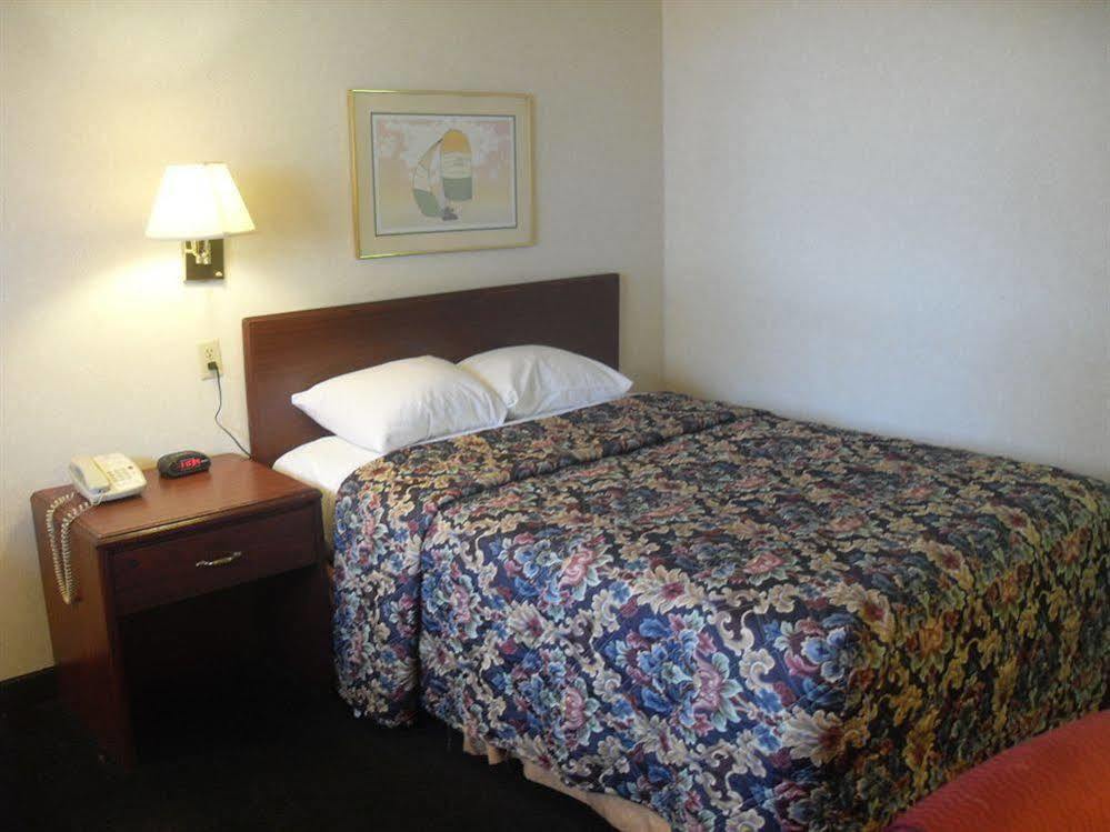 Days Inn By Wyndham Maumee/Toledo Zewnętrze zdjęcie