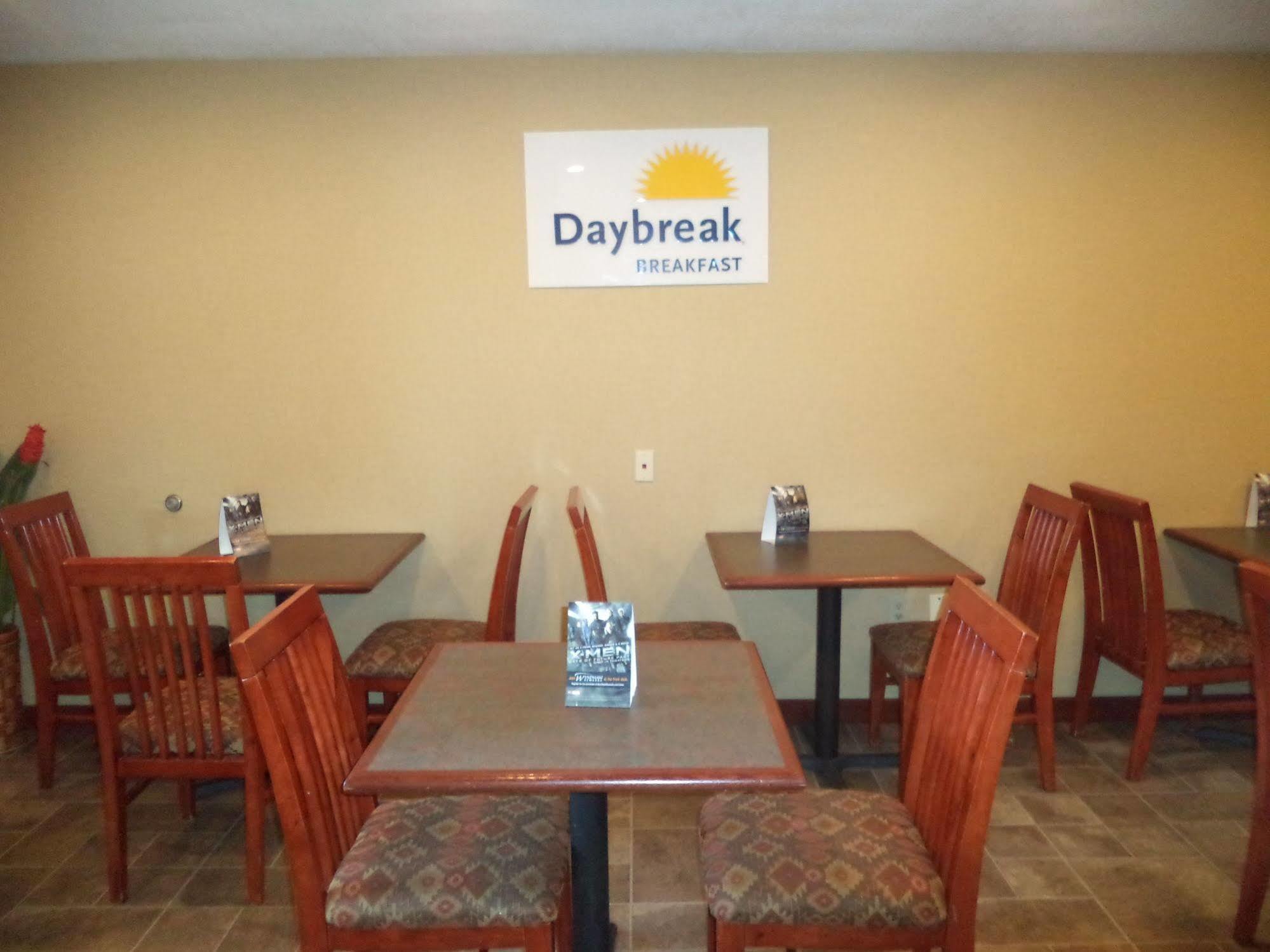 Days Inn By Wyndham Maumee/Toledo Zewnętrze zdjęcie