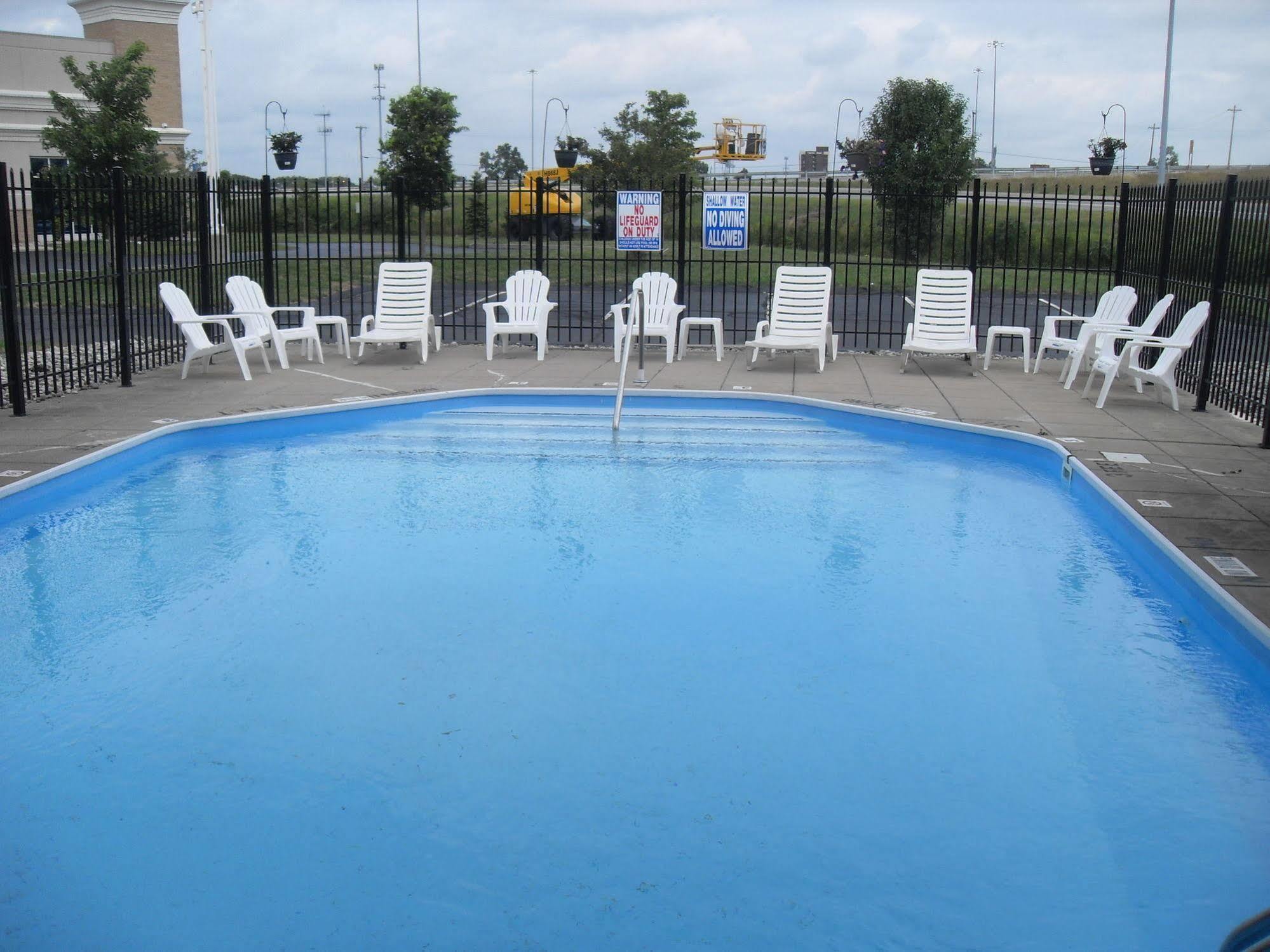 Days Inn By Wyndham Maumee/Toledo Zewnętrze zdjęcie